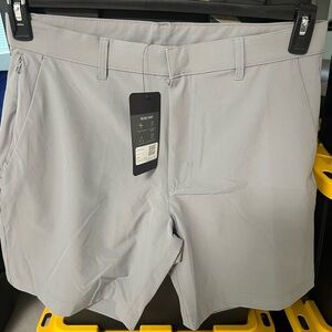 Fabletics Men's Gray Shorts